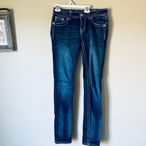 Miss Me Dark Wash Skinny Jeans Bling Pockets Fleur De Lis - 28 - Picture 6 of 13